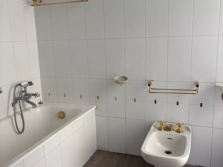 Immagine 17 di Appartamento in affitto  in Corso Italia a Genova