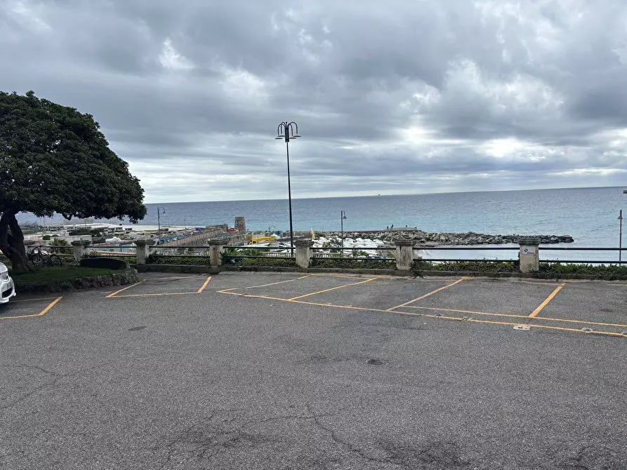 Immagine 31 di Appartamento in affitto  in Corso Italia a Genova