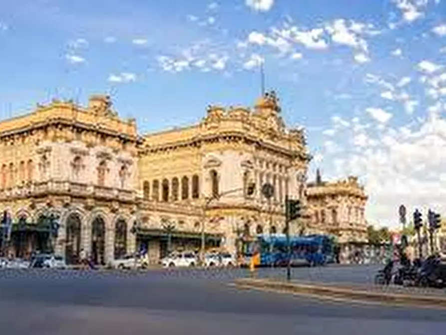Immagine 2 di Ufficio in affitto  in Piazza Borgo Pila a Genova