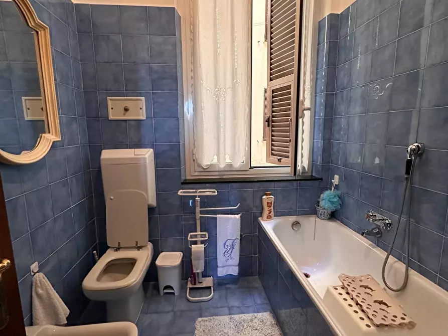 Immagine 24 di Appartamento in affitto  in Via Francesco Pozzo a Genova