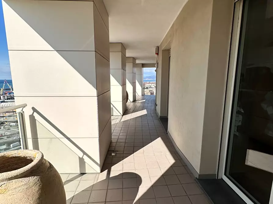 Immagine 6 di Ufficio in affitto  in Piazza Roberto Baldini a Genova