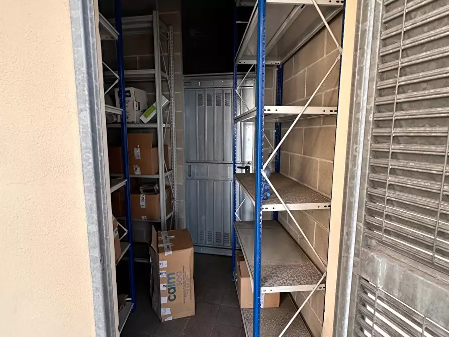 Immagine 23 di Ufficio in affitto  in Piazza Roberto Baldini a Genova