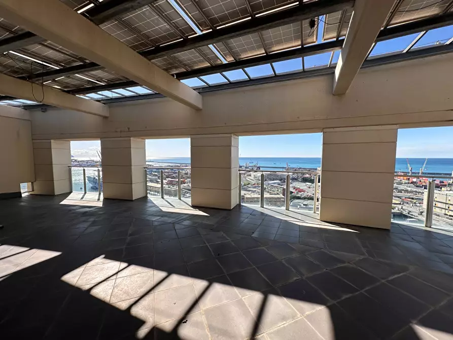 Immagine 25 di Ufficio in affitto  in Piazza Roberto Baldini a Genova
