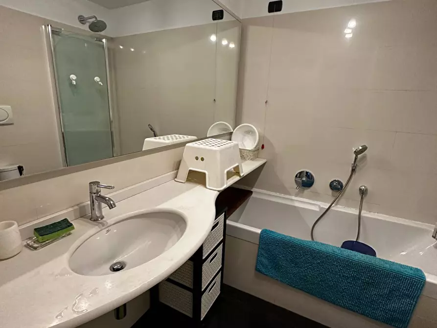 Immagine 5 di Appartamento in affitto  in Via Garibaldi a Genova