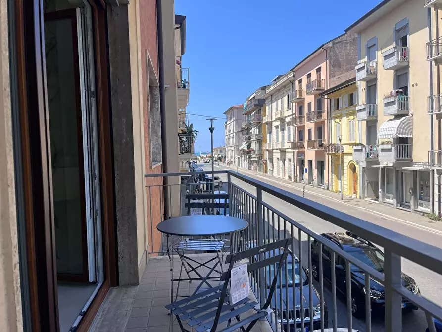 Immagine 5 di Appartamento in affitto  a Viareggio