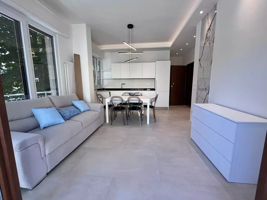 Immagine 4 di Appartamento in affitto  a Viareggio