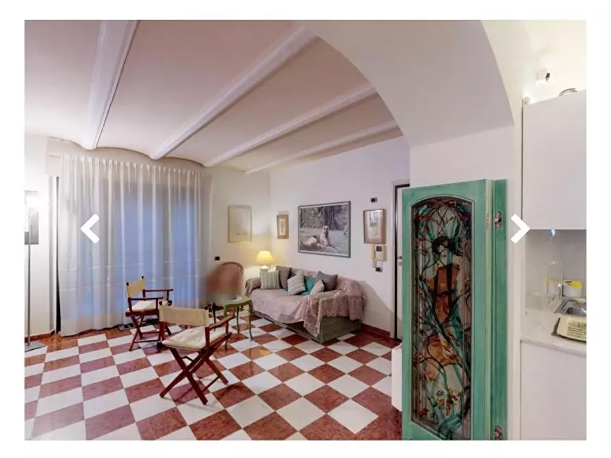 Immagine 2 di Appartamento in affitto  a Viareggio