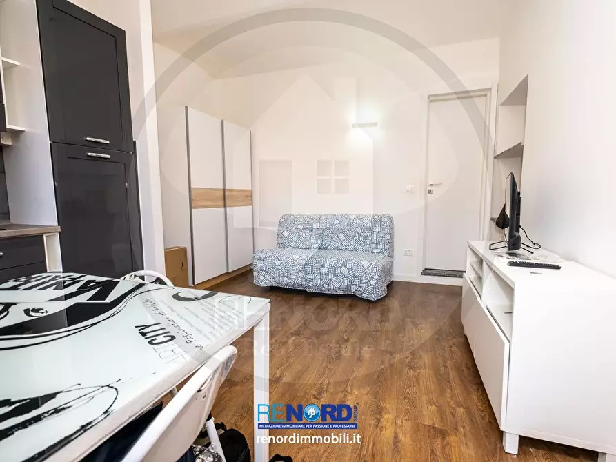 Immagine 3 di Appartamento in affitto  a Pavia