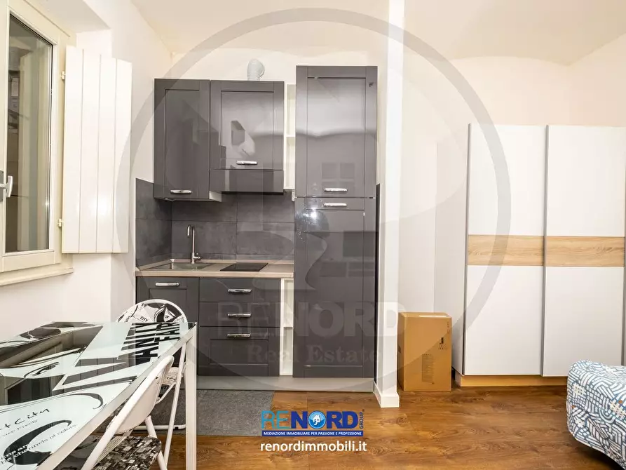 Immagine 6 di Appartamento in affitto  a Pavia