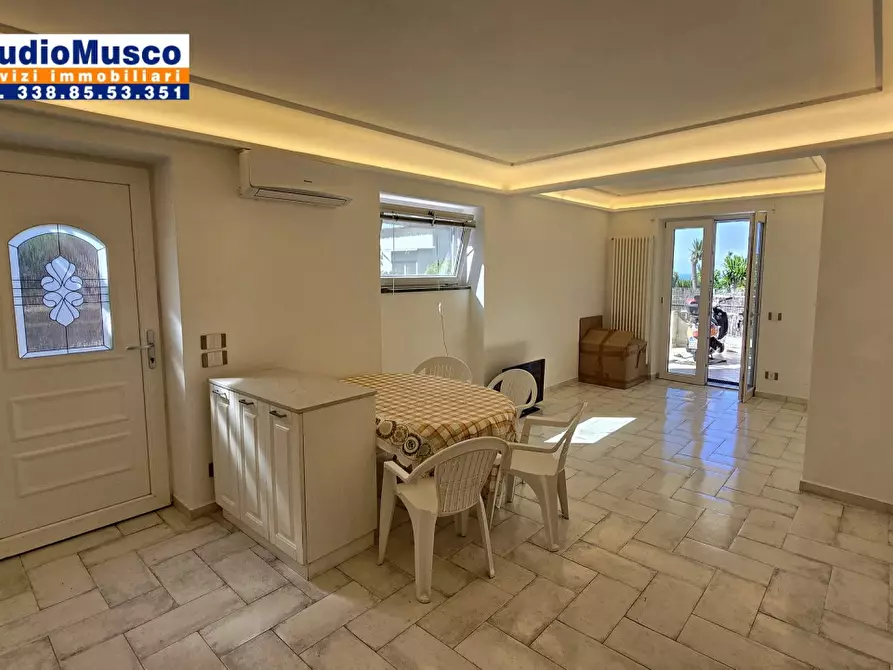Immagine 6 di Appartamento in affitto  in Traversa alla Provinciale a Capri