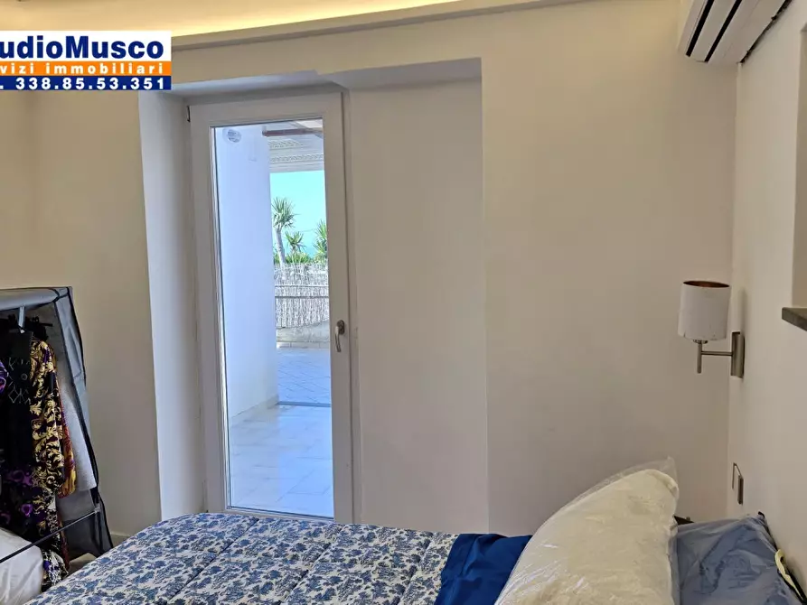 Immagine 11 di Appartamento in affitto  in Traversa alla Provinciale a Capri