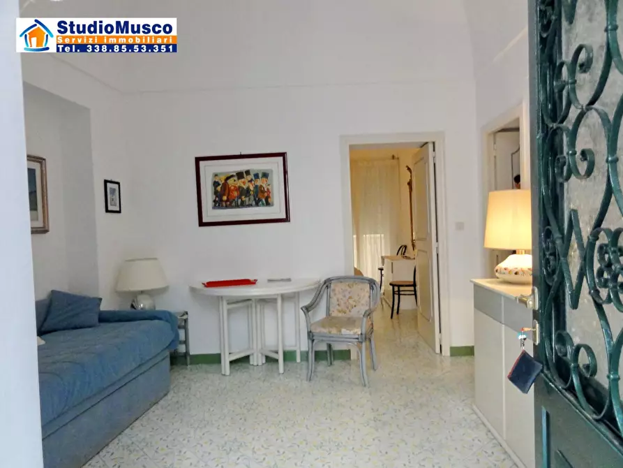 Immagine 1 di Appartamento in affitto  in via Madonna delle Grazie a Capri
