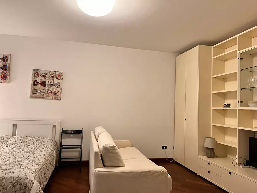 Immagine 17 di Appartamento in affitto  in via Riva Reno  a Bologna