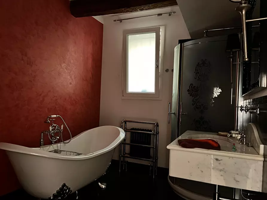 Immagine 19 di Appartamento in affitto  in VIA OBERDAN a Bologna