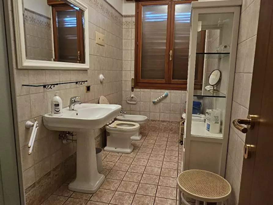 Immagine 4 di Appartamento in affitto  in VIA MASSARENTI a Bologna