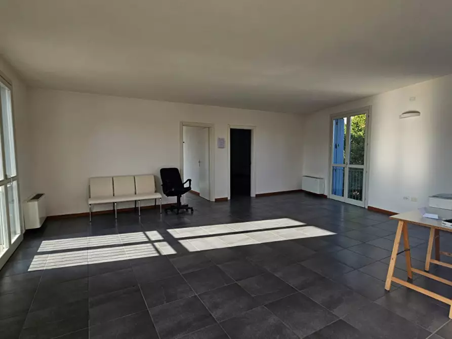 Immagine 3 di Ufficio in affitto  in VIA CRETI a Budrio