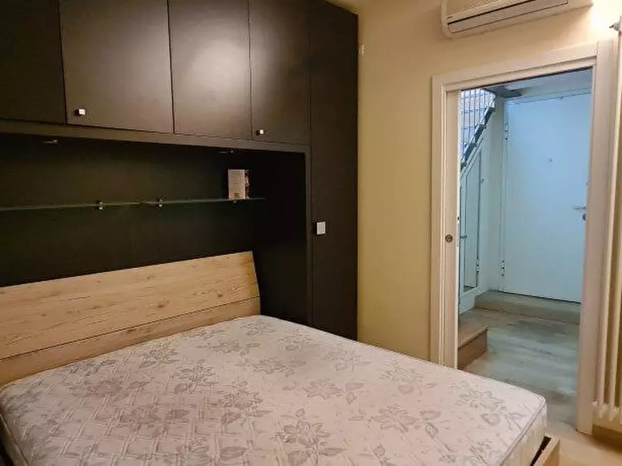 Immagine 2 di Appartamento in affitto  in VIA FARINI  a Bologna