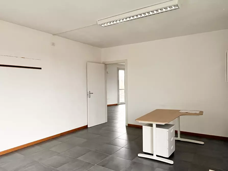 Immagine 12 di Ufficio in affitto  in VIA CRETI a Budrio