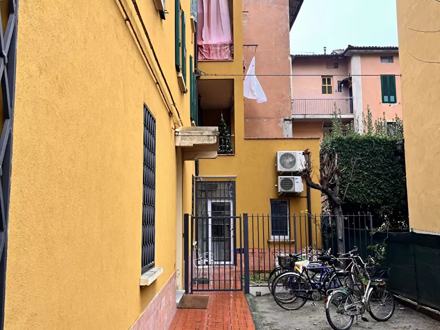 Immagine 6 di Appartamento in affitto  in VIA MENABUE a Bologna