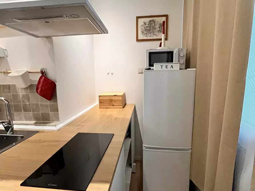 Immagine 10 di Appartamento in affitto  in VIA DEI MILLE a Bologna