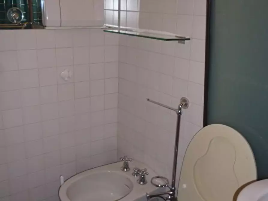 Immagine 10 di Appartamento in affitto  in VIA COLTELLI a Bologna