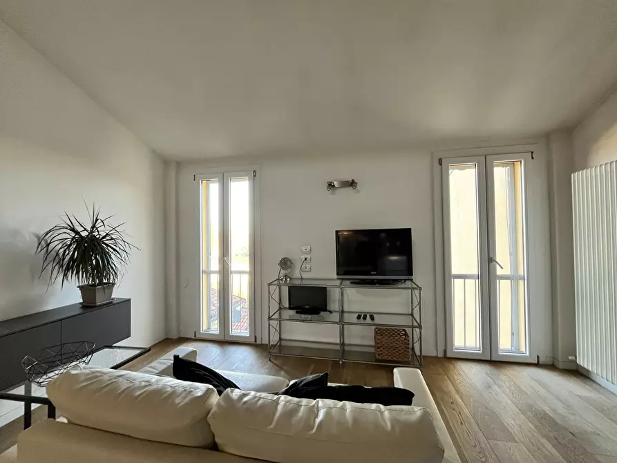 Immagine 1 di Appartamento in affitto  in VIA SARAGOZZA a Bologna