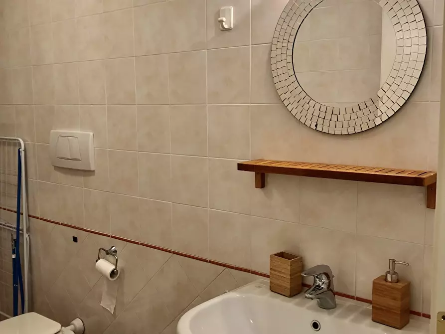 Immagine 7 di Appartamento in affitto  in VIA TIARINI  a Bologna