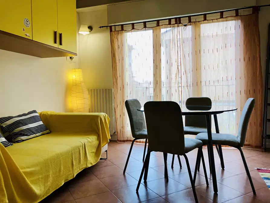 Immagine 15 di Appartamento in affitto  in VIA TIARINI  a Bologna