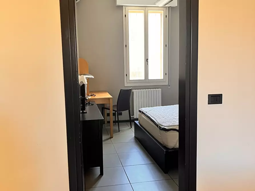 Immagine 9 di Stanza singola in affitto  in VIA MEZZOFANTI a Bologna