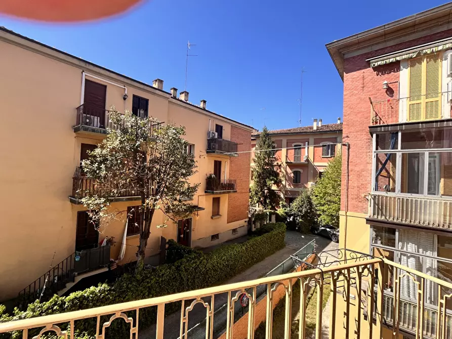 Immagine 18 di Stanza singola in affitto  in VIA MEZZOFANTI a Bologna