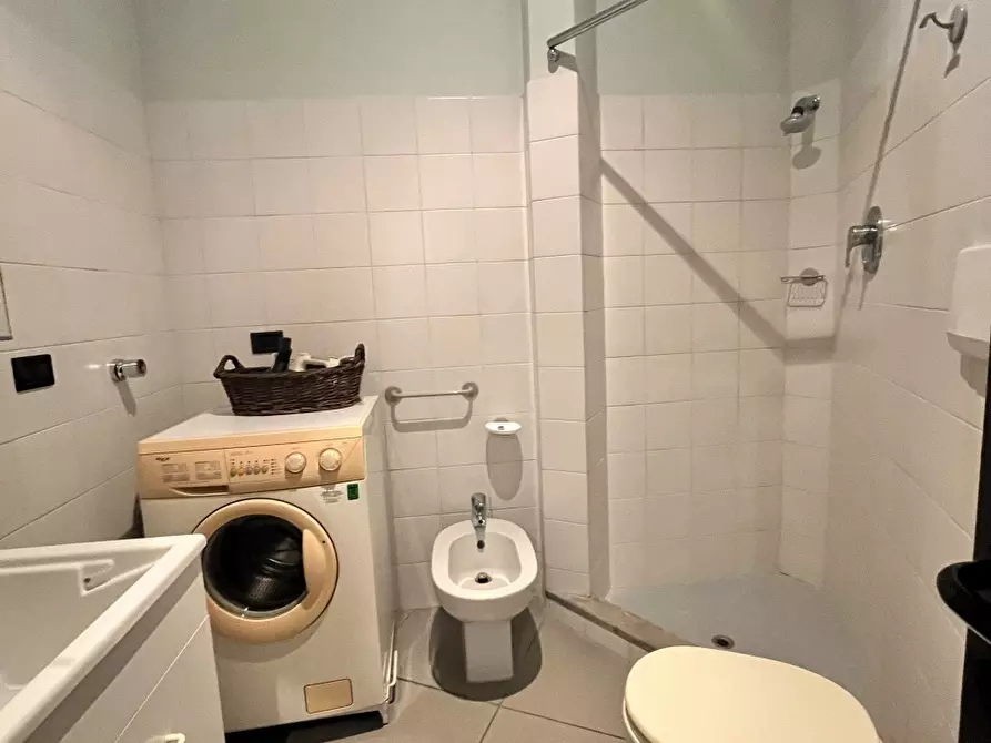 Immagine 28 di Stanza singola in affitto  in VIA MEZZOFANTI a Bologna