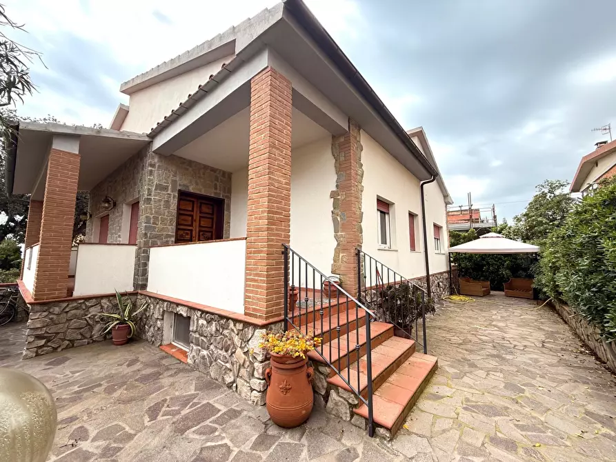 Immagine 1 di Casa indipendente in affitto  a Castiglione Della Pescaia