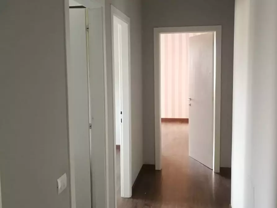 Immagine 12 di Appartamento in affitto  a Pesaro