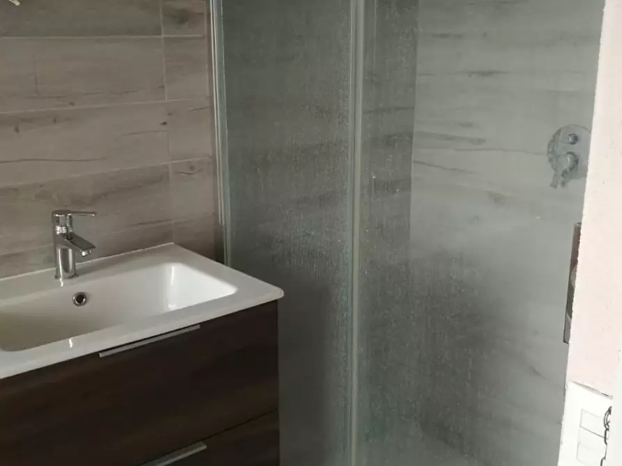 Immagine 5 di Appartamento in affitto  a Pesaro