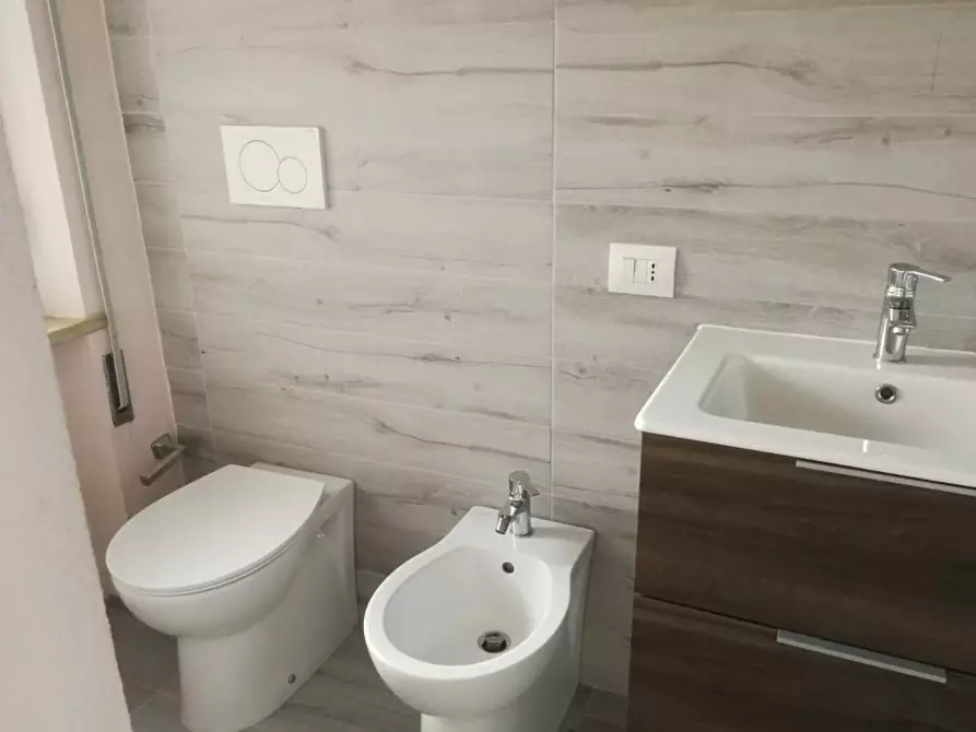 Immagine 7 di Appartamento in affitto  a Pesaro