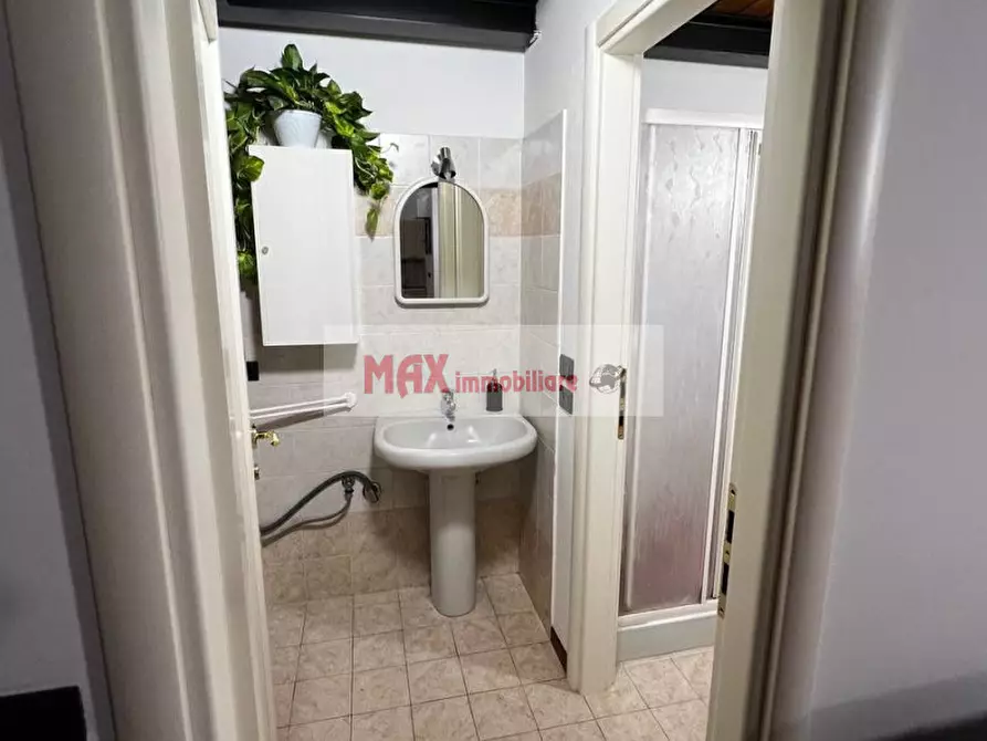 Immagine 14 di Appartamento in affitto  a Pesaro