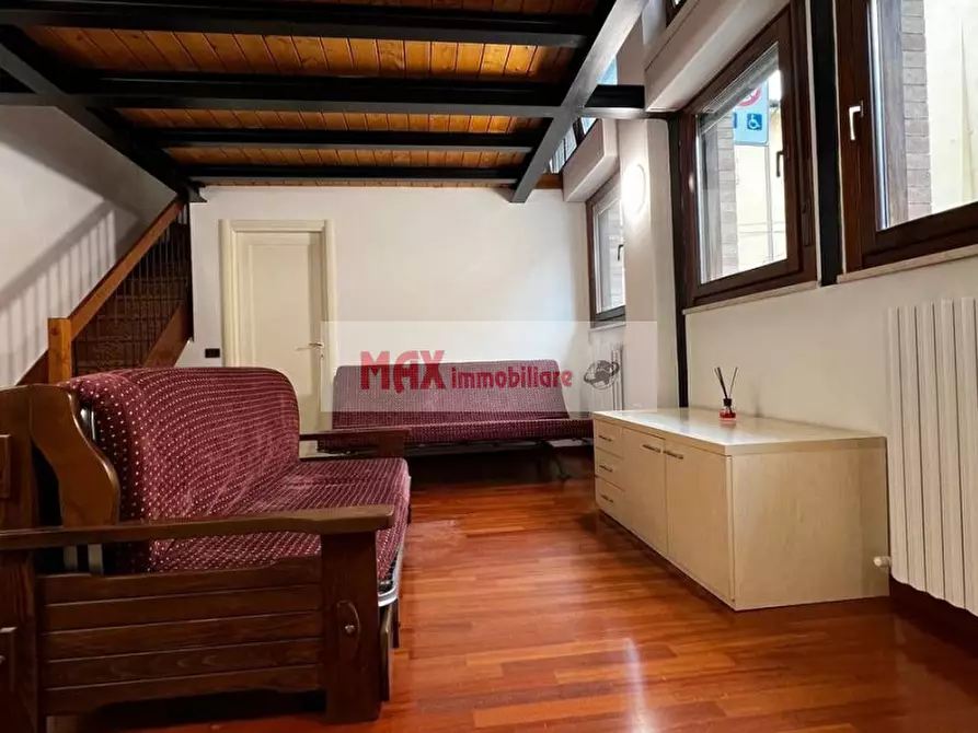 Immagine 18 di Appartamento in affitto  a Pesaro