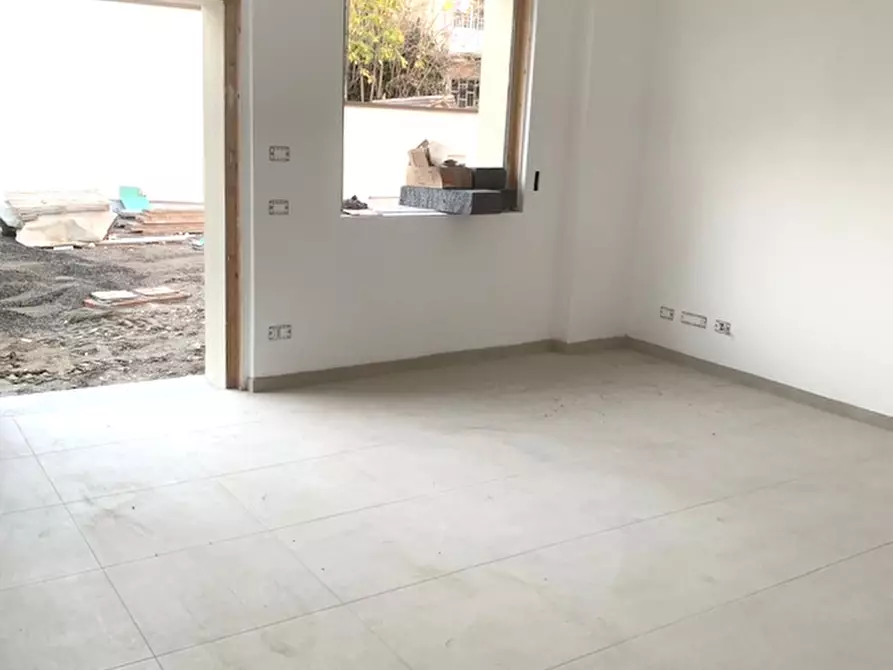 Immagine 5 di Appartamento in affitto  a Seregno