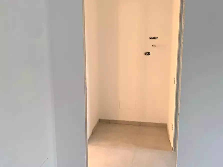 Immagine 11 di Appartamento in affitto  a Seregno