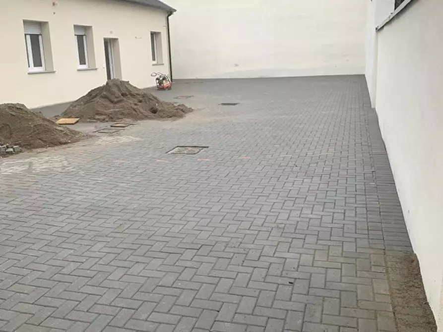 Immagine 30 di Appartamento in affitto  a Seregno