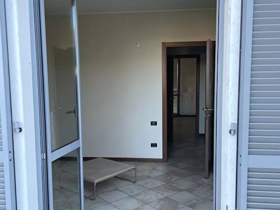 Immagine 14 di Appartamento in affitto  a Seregno