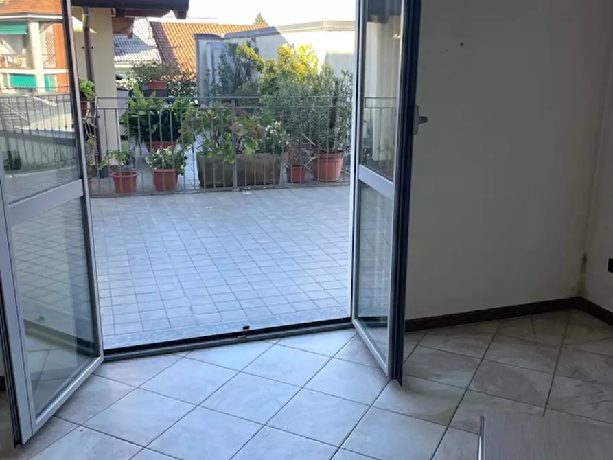 Immagine 15 di Appartamento in affitto  a Seregno