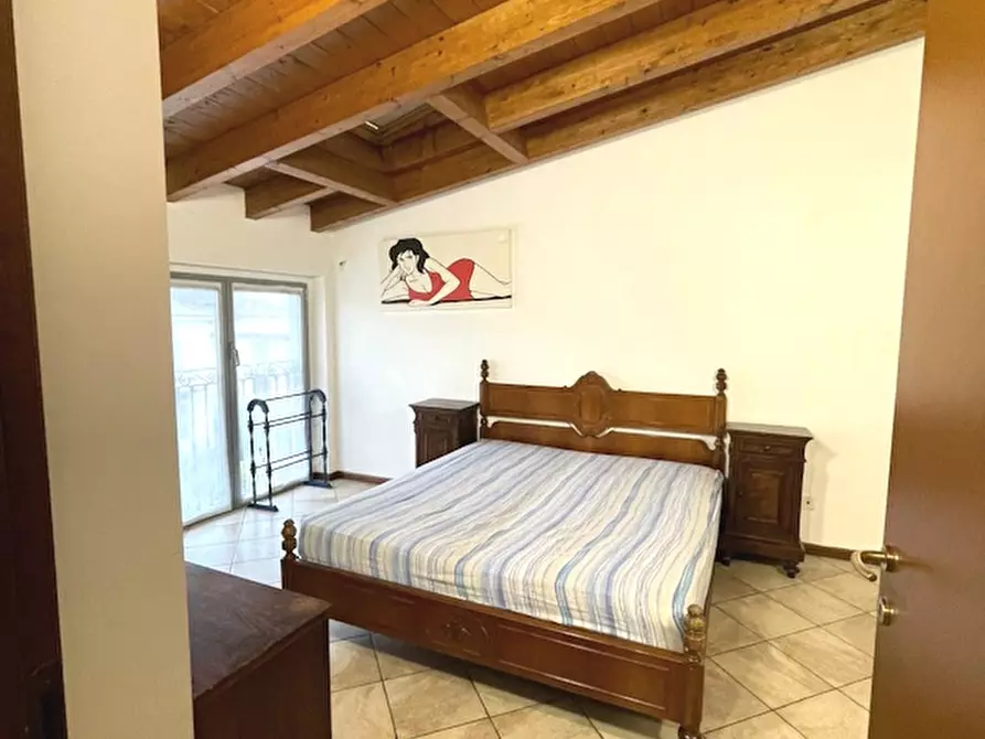 Immagine 6 di Appartamento in affitto  a Seregno