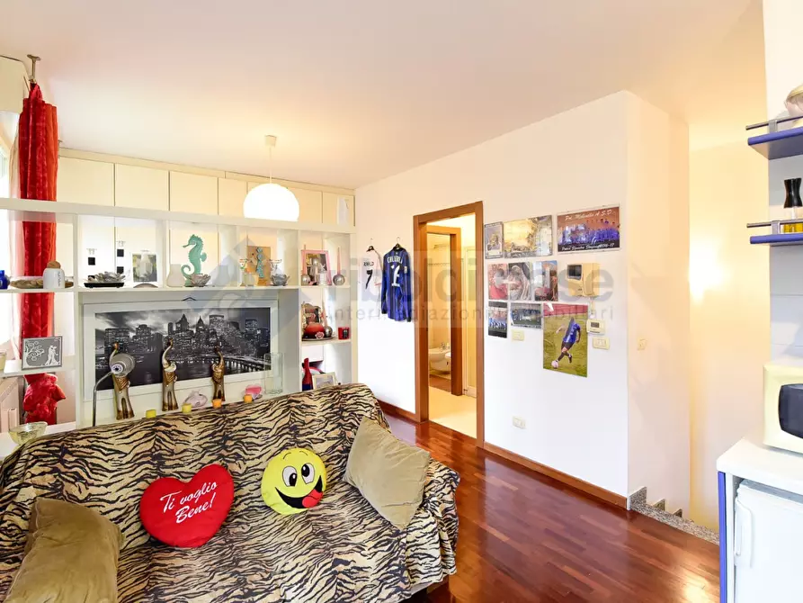 Immagine 5 di Appartamento in affitto  a Seregno