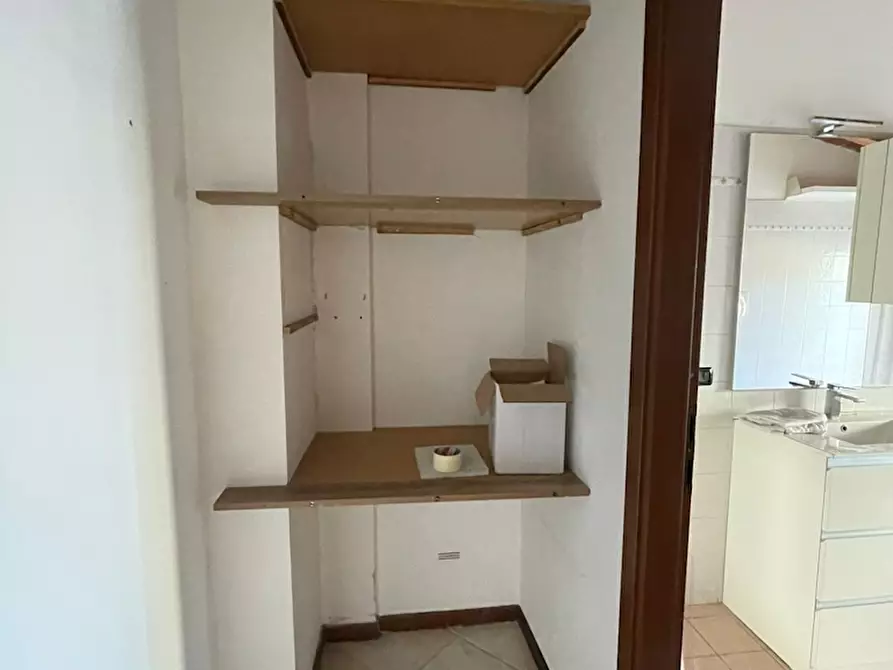 Immagine 11 di Appartamento in affitto  a Seregno