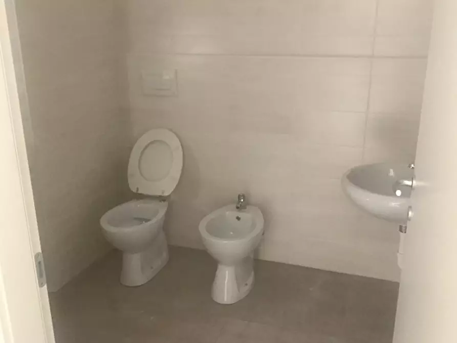 Immagine 12 di Appartamento in affitto  in PIAZZA SAURO a Giussano