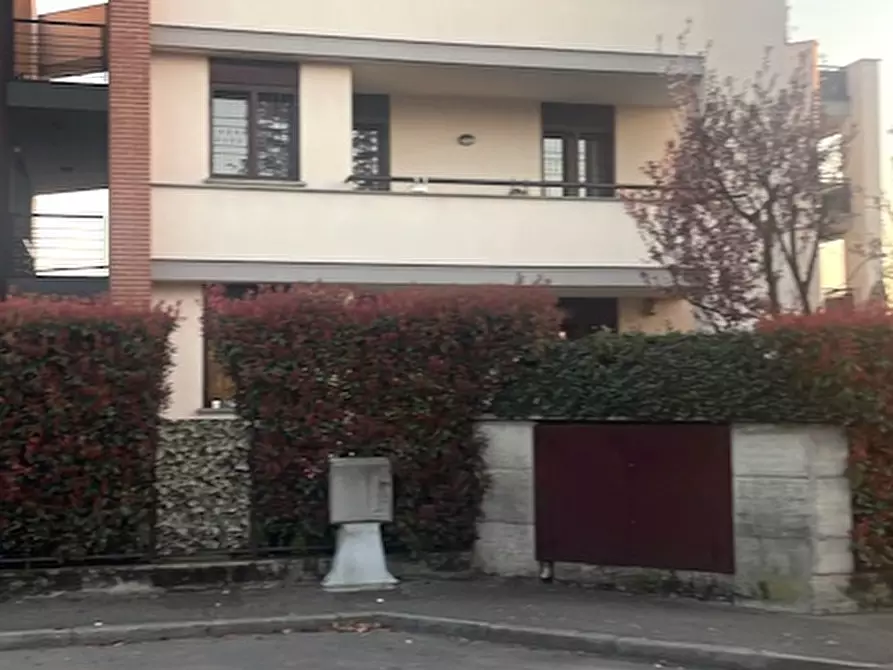 Immagine 12 di Appartamento in affitto  a Mariano Comense