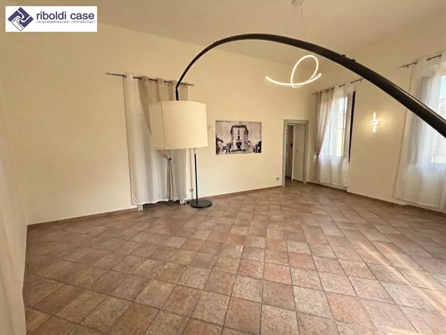 Immagine 4 di Negozio in affitto  in PIAZZA GARIBALDI a Lesmo