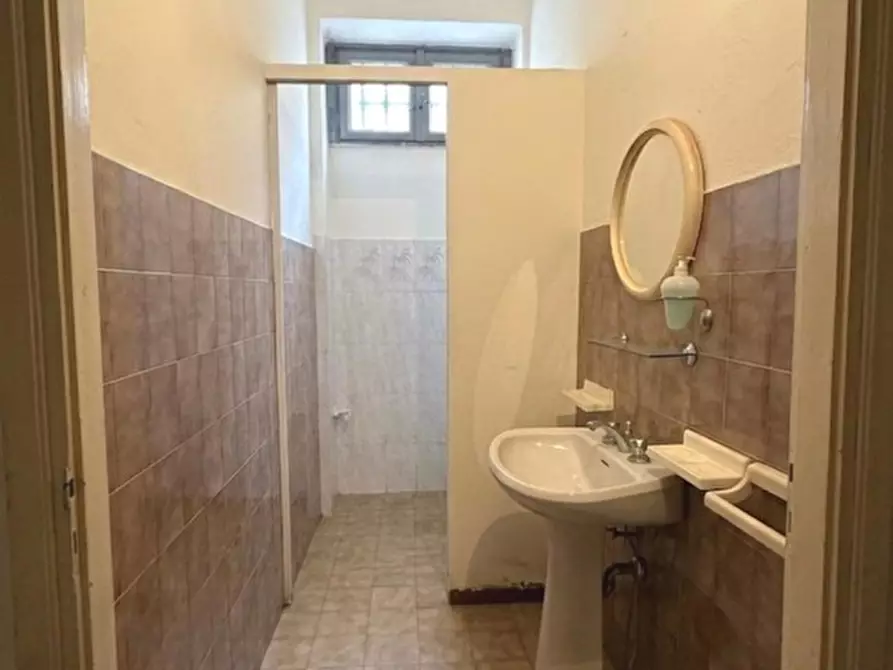 Immagine 7 di Negozio in affitto  in PIAZZA GARIBALDI a Lesmo