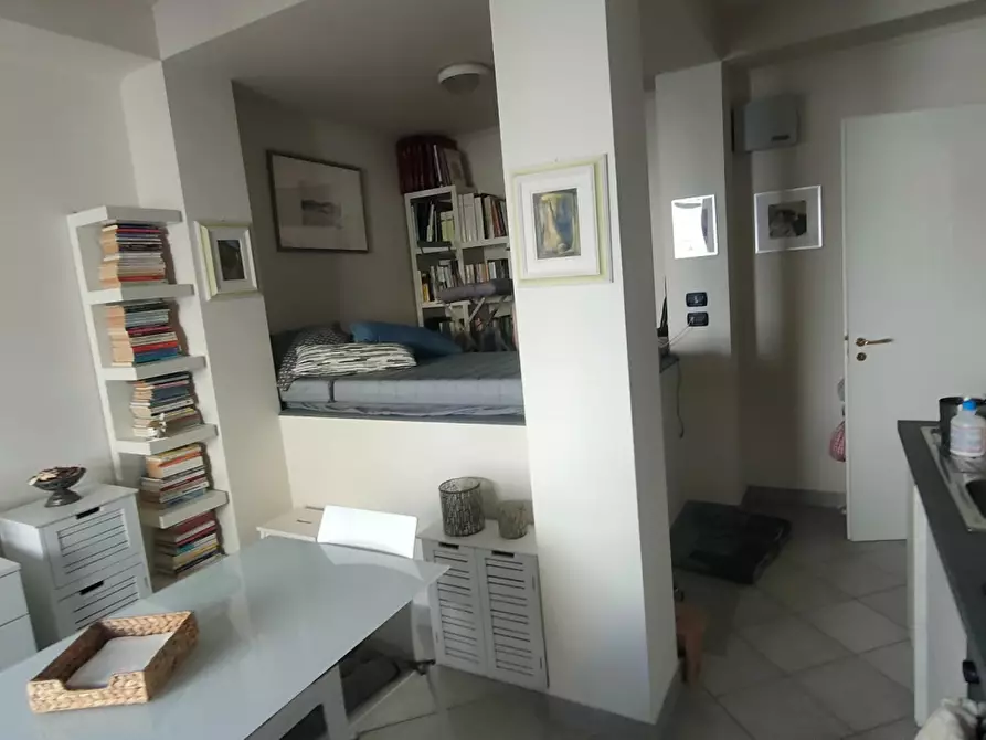 Immagine 2 di Appartamento in affitto  a Viareggio